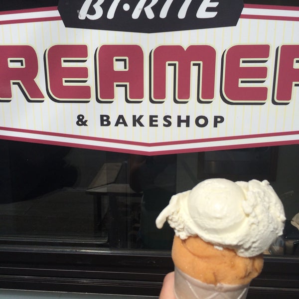 10/7/2015 tarihinde Jenn L.ziyaretçi tarafından Bi-Rite Creamery'de çekilen fotoğraf