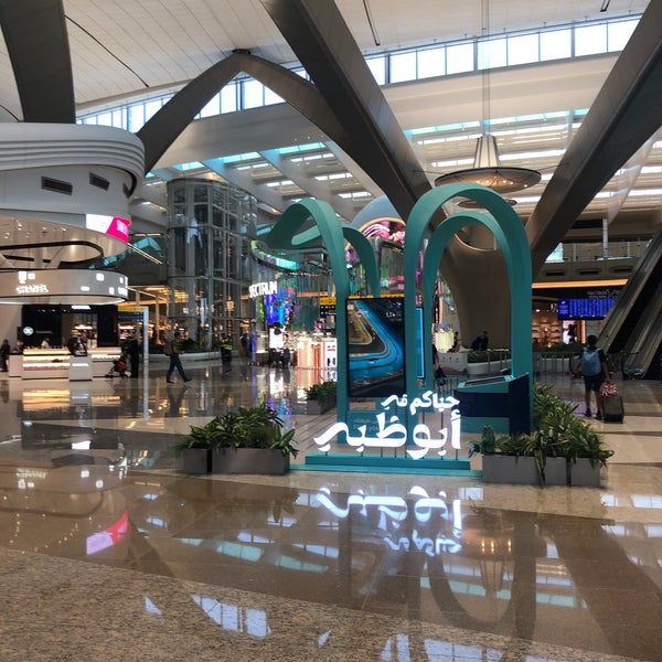 Foto diambil di Zayed International Airport (AUH) oleh Abdullah pada 4/18/2024