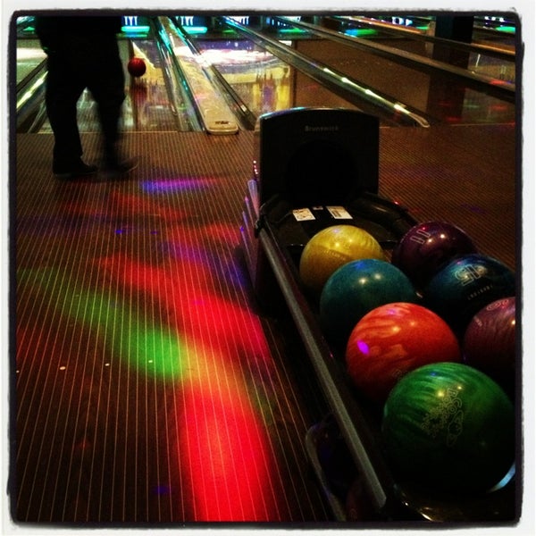 Pint Nights Thursdays plus $2 bowling after 9pm. 21+ after 10. Nice little date night idea idea.