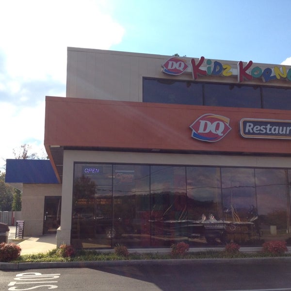 Dairy Queen Ice Cream Parlor