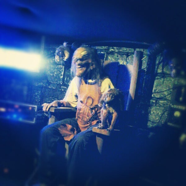 7 Floors of Hell Haunted Scream Park Berea, OH