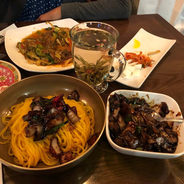 Photo taken at Shanghai Mong by Bhavana L. on 6/2/2018