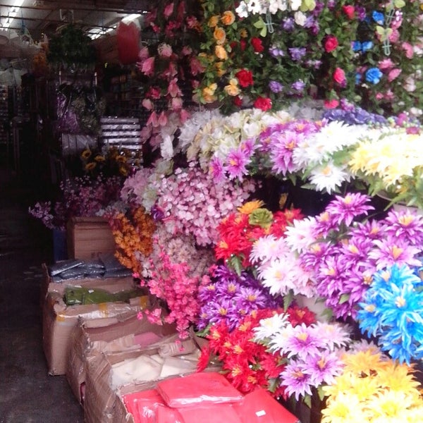 Photos At Kedai Alat Alat Jahitan Kraf Tangan Dan Bunga Syney Selayang Baru