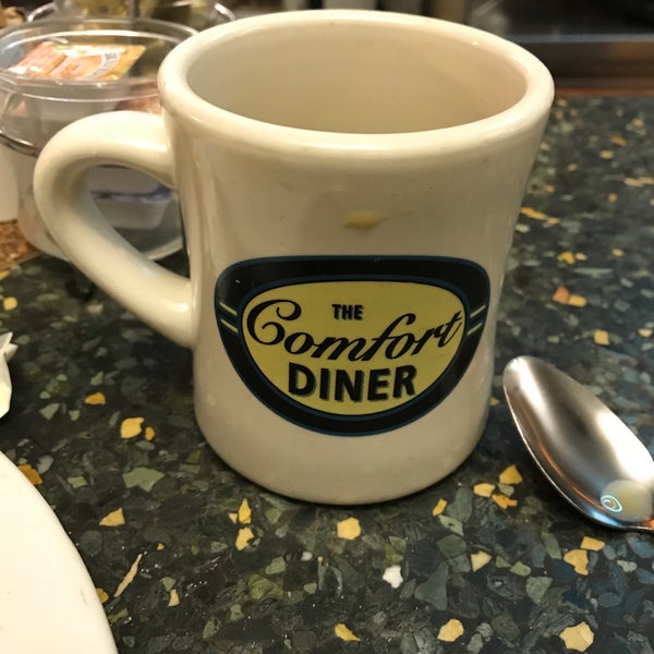 Photo taken at Comfort Diner by Rob F. on 7/23/2017