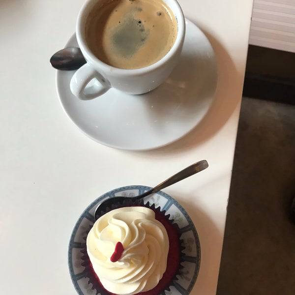 4/20/2019にDeise P.がFairyLand Cupcakesで撮った写真