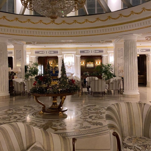 Foto diambil di The Official State Hermitage Hotel oleh A53🐊 pada 1/1/2022