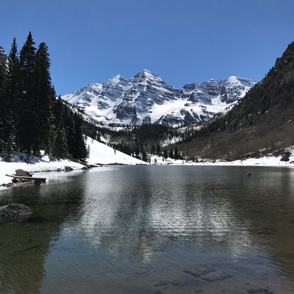 Photo taken at Maroon Bells Guide &amp; Outfitters by Sail M. on 4/23/2017