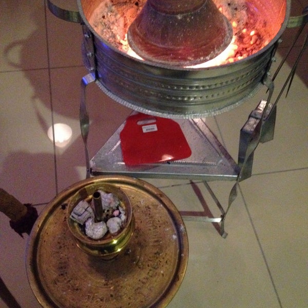 12/22/2014 tarihinde Orçun K.ziyaretçi tarafından Ottoman17 Cafe &amp; Bar'de çekilen fotoğraf