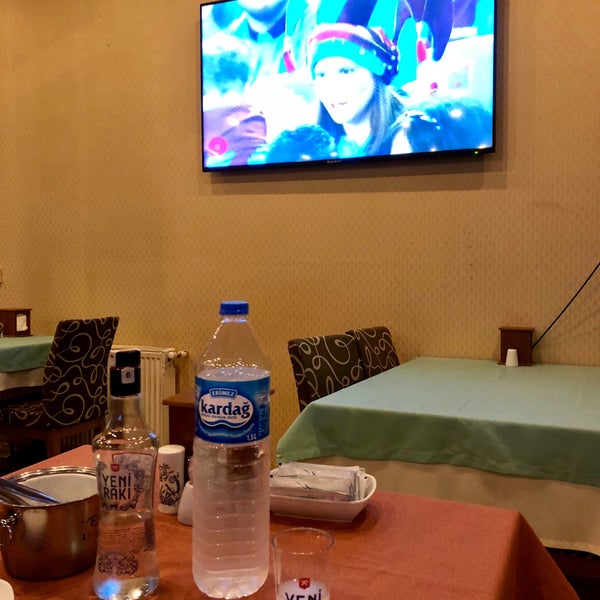 Photo taken at Balıkçıdede Restaurant by Hüseyin A. on 9/1/2018