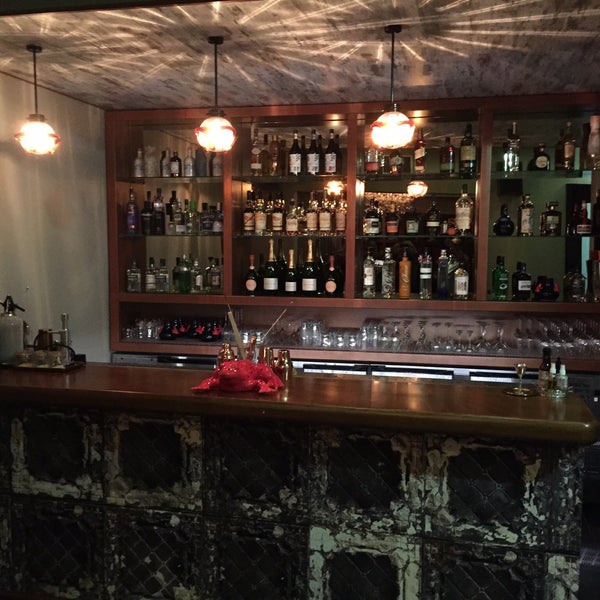 4/19/2015 tarihinde Emanuel M.ziyaretçi tarafından Red Frog Speakeasy Bar'de çekilen fotoğraf