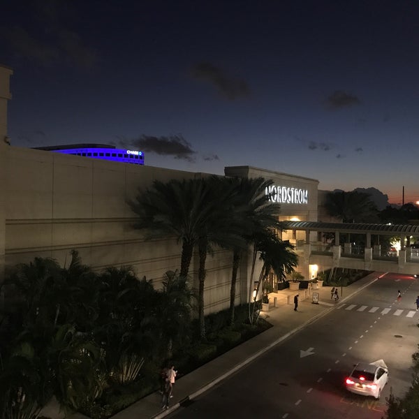 Photos at Aventura Mall Parking Garage - Aventura, FL