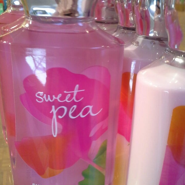 Bath Body Works Cosmetics Shop In Waterloo