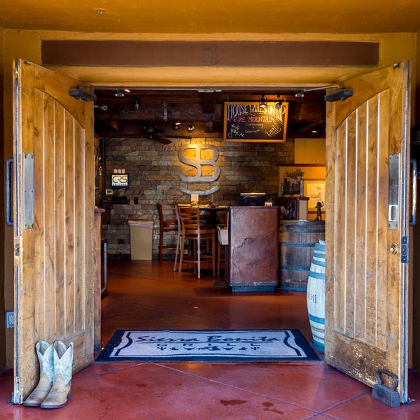 4/6/2018에 Sierra Bonita Grill &amp; Catering님이 Sierra Bonita Grill &amp; Catering에서 찍은 사진
