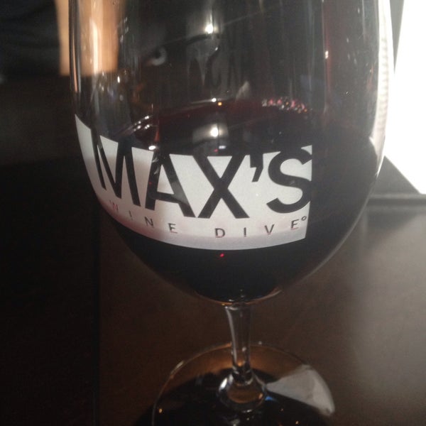 Foto tomada en MAX&#39;s Wine Dive Denver  por Misty F. el 7/28/2015