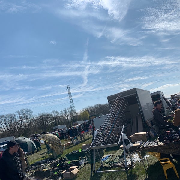 Nuthill Fruit Farm Car Boot Sale Flea Market