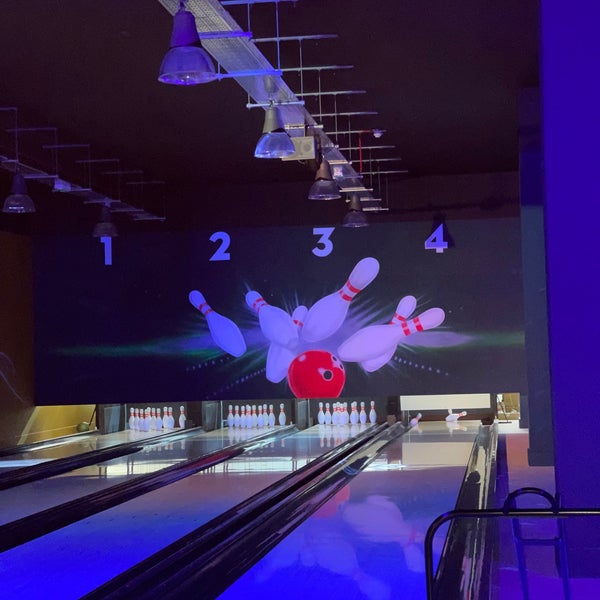 Woking Superbowl Bowling Alley
