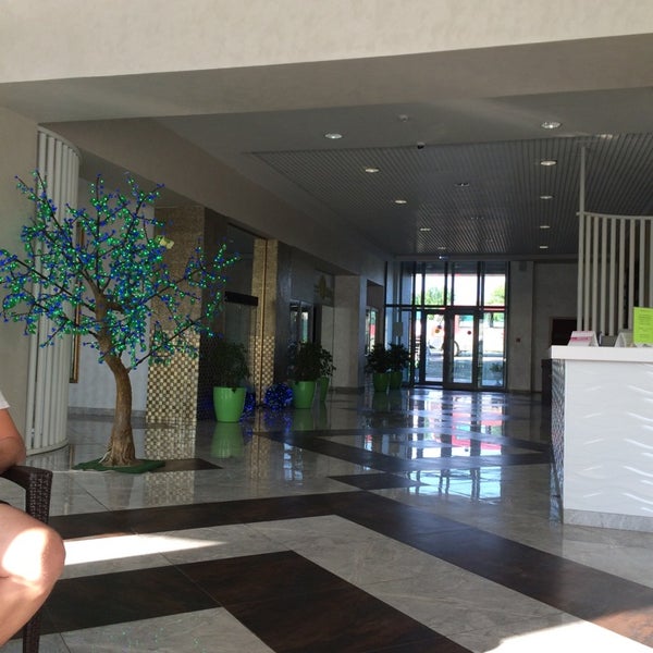 รูปภาพถ่ายที่ Гостиница Роял-Лайм / Hotel Royal-Lime โดย N@t@sha เมื่อ 7/1/2014
