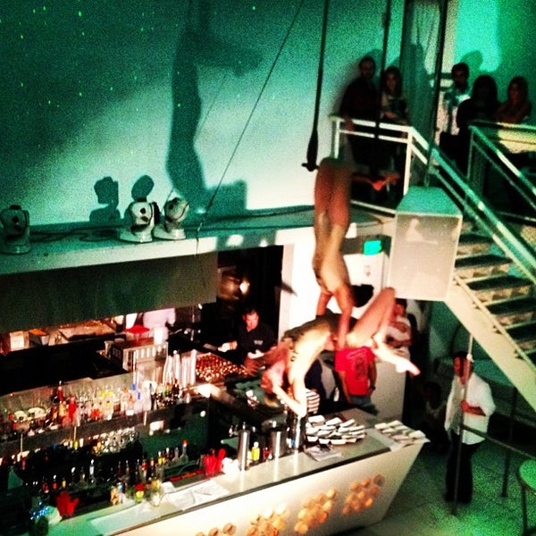 9/30/2012 tarihinde Charlie K.ziyaretçi tarafından supperclub san francisco'de çekilen fotoğraf
