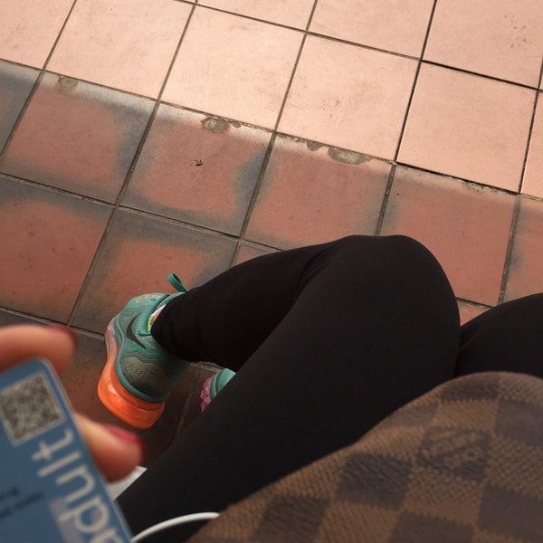 leggings at bus station