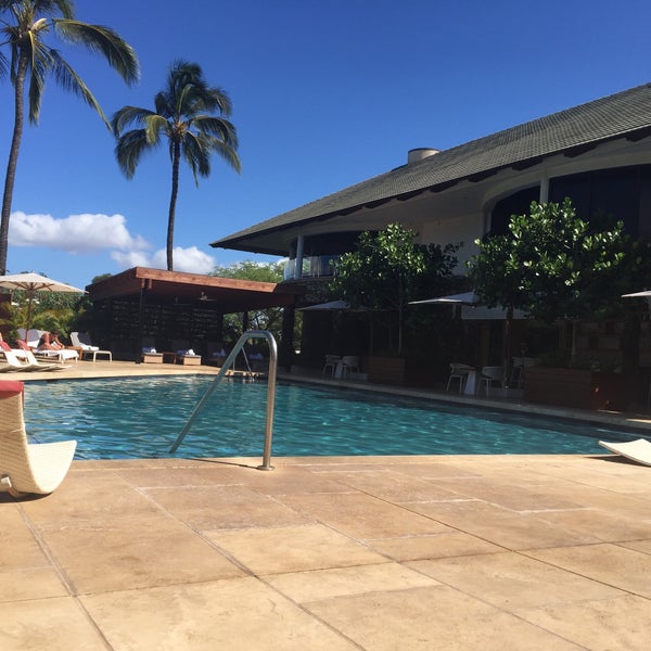 Foto diambil di Hotel Wailea Pool oleh Véronique P. pada 9/27/2016