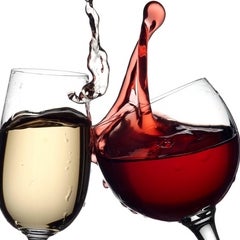 Да оплетем мартеница от бяло и червено вино!