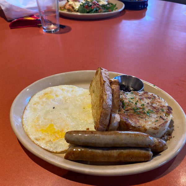 Photo taken at Snooze, an A.M. Eatery by A on 2/28/2021