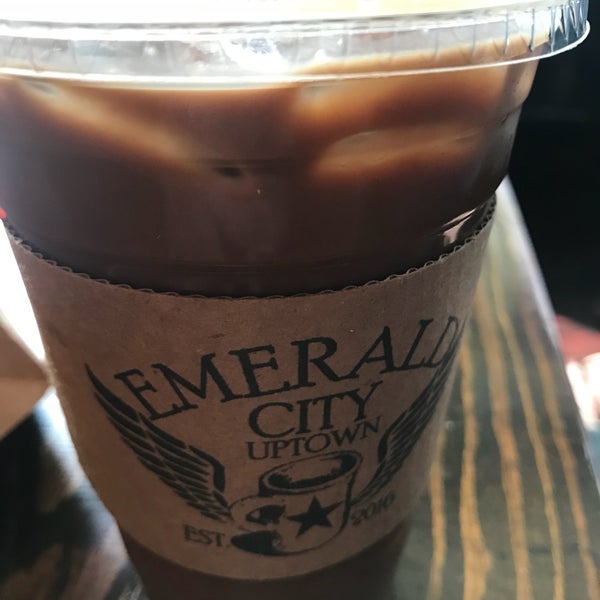 Das Foto wurde bei Emerald City Coffee von Michael R. am 9/13/2018 aufgenommen