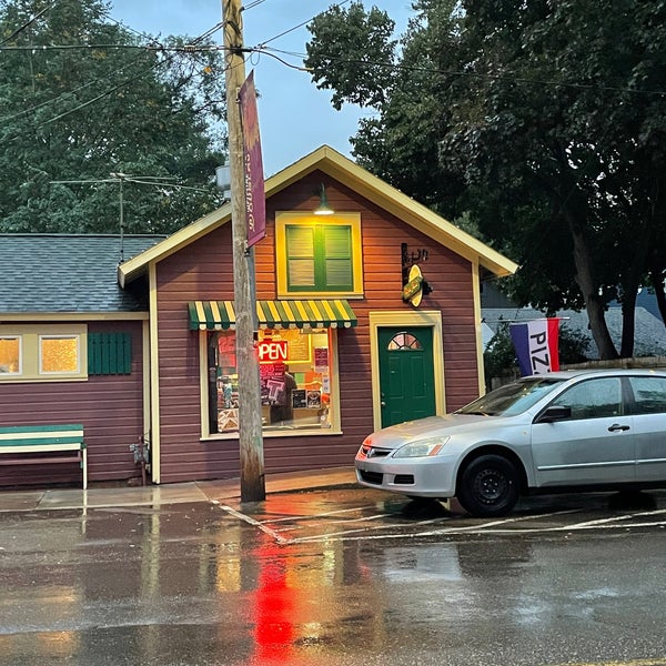 Back Alley Pizza Joint Pizzeria