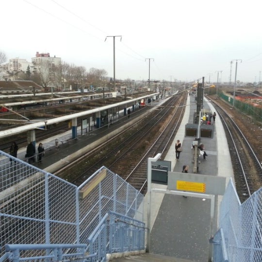 Rer Noisy Le Sec E Noisy Le Sec Ile De France Rer Noisy Le Sec E Noisy Le Sec Ile De France