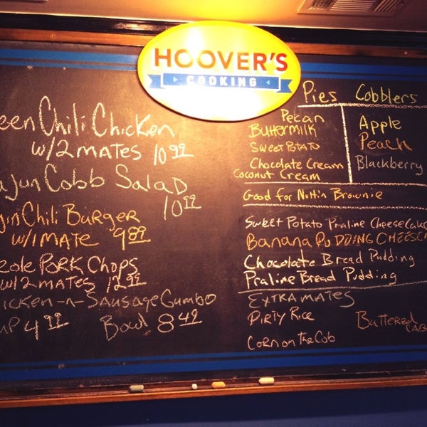 Photo taken at Hoover&#39;s Cooking by Felix F. on 7/4/2013