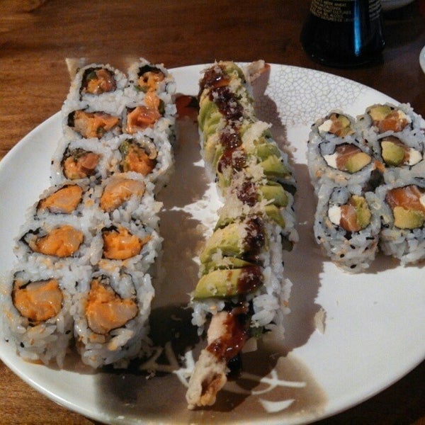 2/13/2013にJaia M.がNoka All You Can Eat Sushiで撮った写真