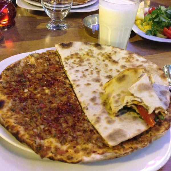 Photo taken at Şefin Yeri Restaurant by pLn on 4/23/2013