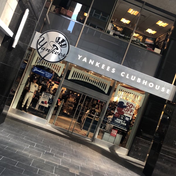 New york best sale yankees store manhattan