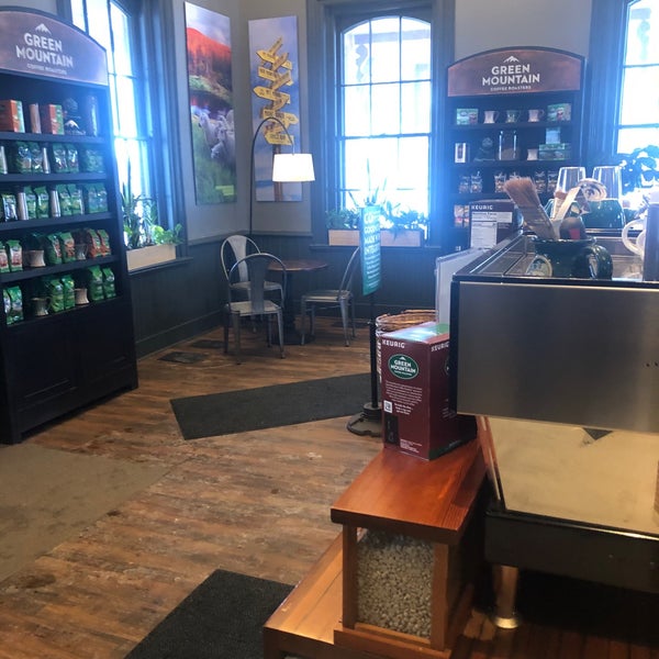 Foto scattata a Green Mountain Coffee Roasters Cafe &amp; Visitor Center da Robert B. il 11/12/2019