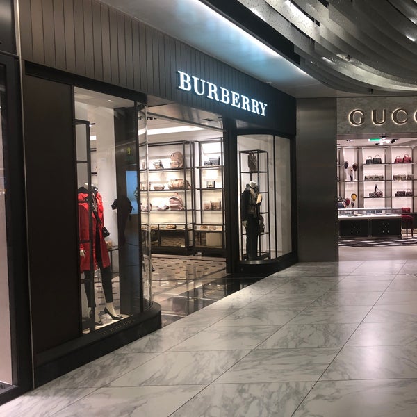 Burberry - in
