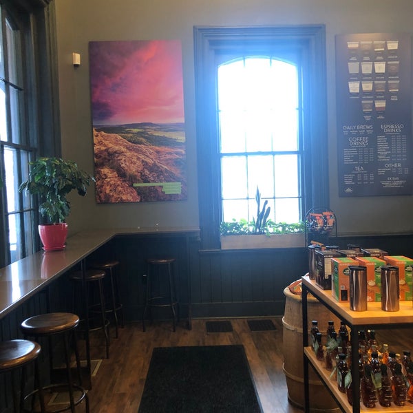 Foto scattata a Green Mountain Coffee Roasters Cafe &amp; Visitor Center da Robert B. il 11/19/2019