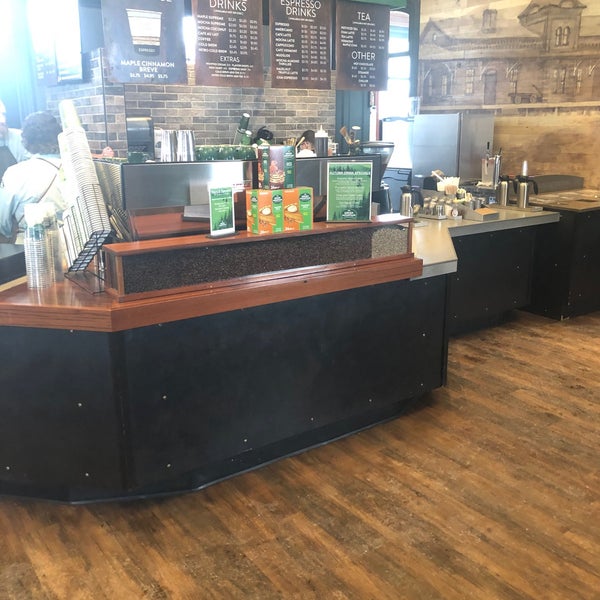 Снимок сделан в Green Mountain Coffee Roasters Cafe &amp; Visitor Center пользователем Robert B. 11/8/2019