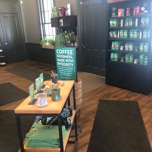 Photo taken at Green Mountain Coffee Roasters Cafe &amp; Visitor Center by Robert B. on 1/30/2020