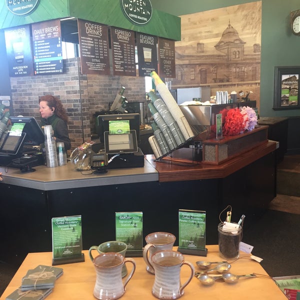 Photo taken at Green Mountain Coffee Roasters Cafe &amp; Visitor Center by Robert B. on 2/26/2019