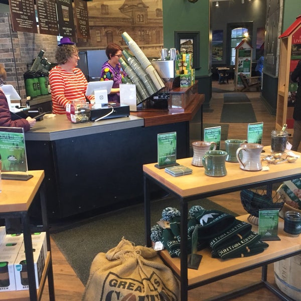 Photo taken at Green Mountain Coffee Roasters Cafe &amp; Visitor Center by Robert B. on 4/12/2019