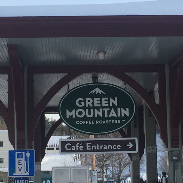 Photo taken at Green Mountain Coffee Roasters Cafe &amp; Visitor Center by Robert B. on 1/31/2019