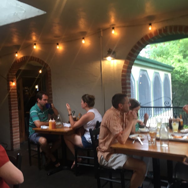 Photo taken at Bluebird Barbecue by Robert B. on 8/3/2018
