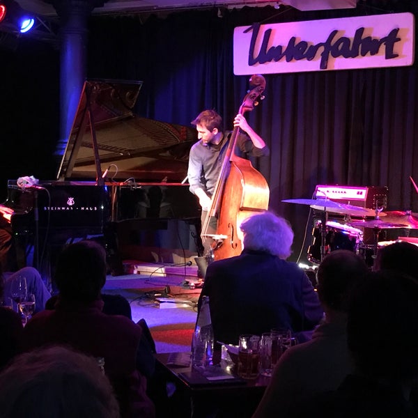 Photo prise au Jazzclub Unterfahrt par Mihail S. le2/17/2017