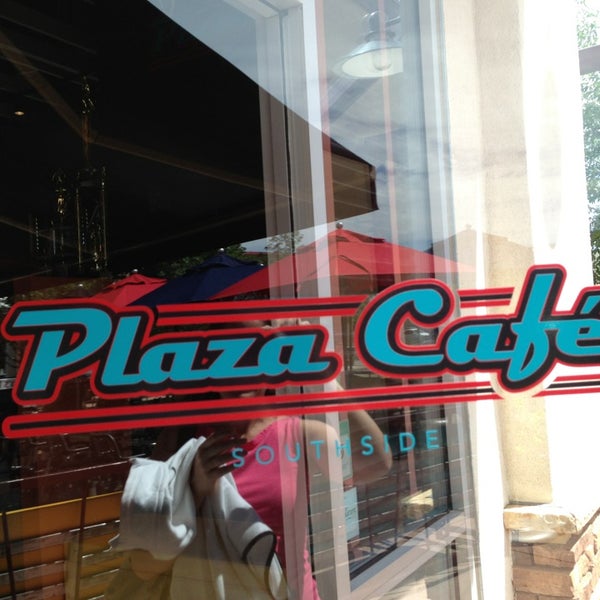 Photo taken at Plaza Cafe Southside by La G. on 7/24/2013