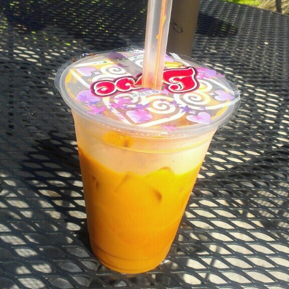 Yogelato Frozen Yogurt Shop in Elk Grove