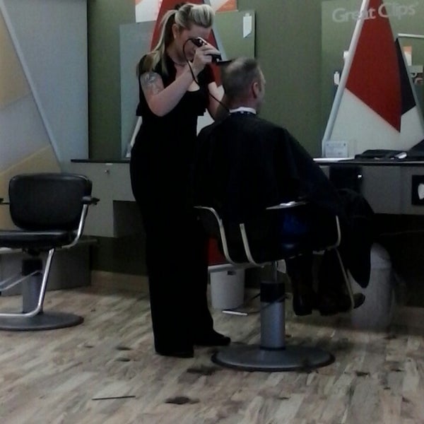 Great Clips 1820 Market Dr