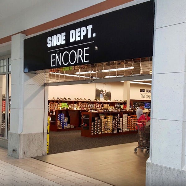 Shoe dept hotsell oxford valley mall