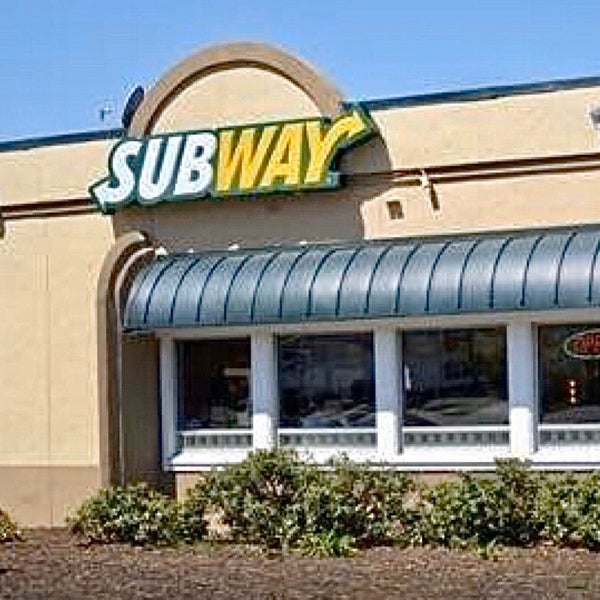 Subway Sandwich Spot in Charleston