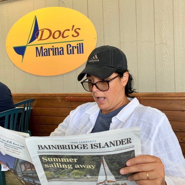 Photo taken at Doc&#39;s Marina Grill in Bainbridge Island by A. M. on 8/5/2020