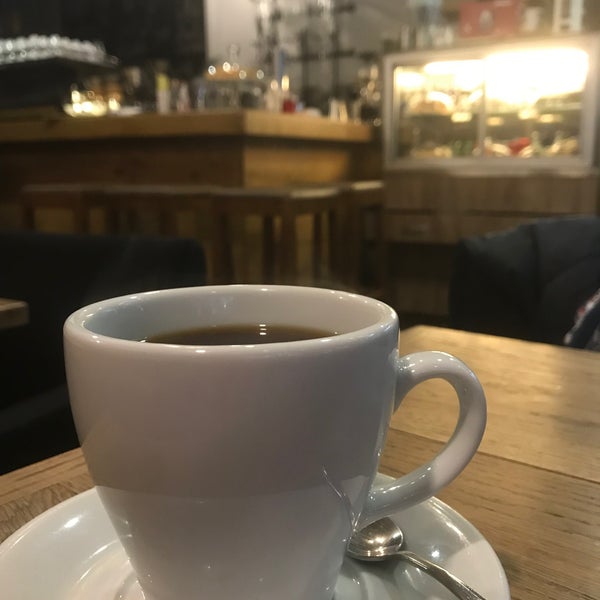 2/18/2022 tarihinde Ela A.ziyaretçi tarafından drip coffee | ist'de çekilen fotoğraf